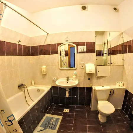 Red Sails Hostel Krakow