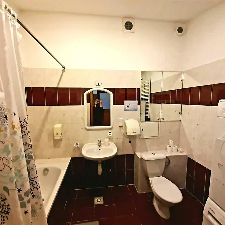 Red Sails Hostel Krakow